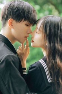 Trải Nghiệm Yêu Đương Cùng Với Trùm Trường